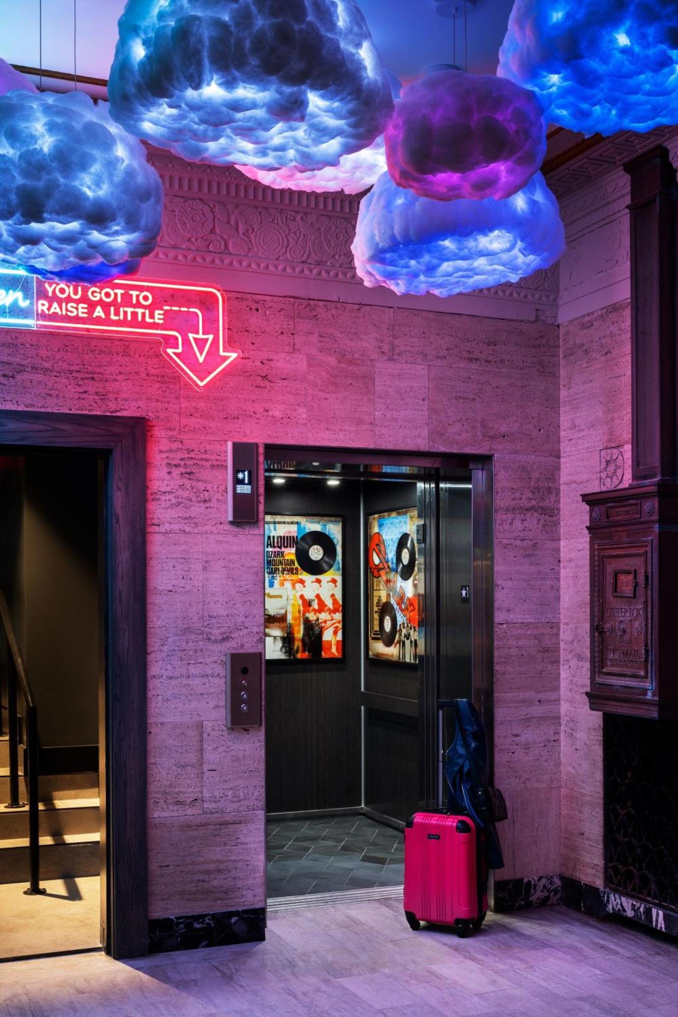 Moxy Springfield Downtown Hotel Luaran gambar